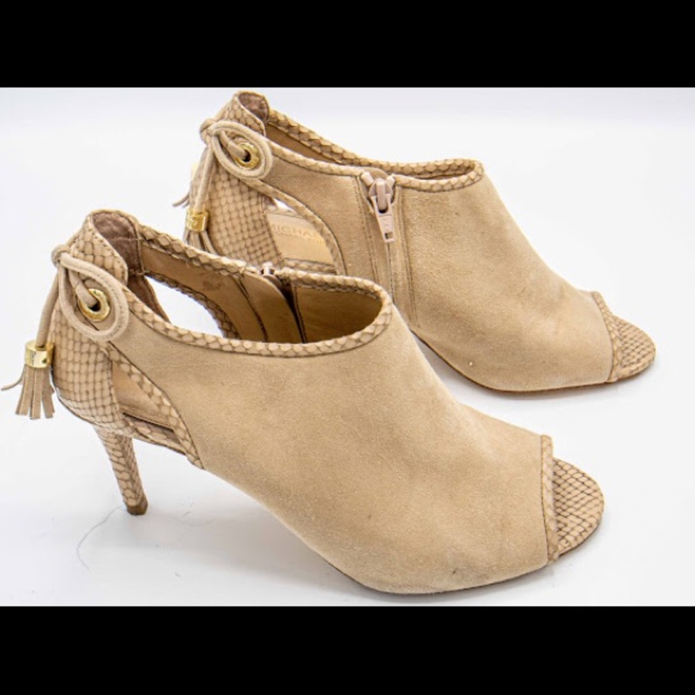 Used Authentic Michael Kors Bootie Heels